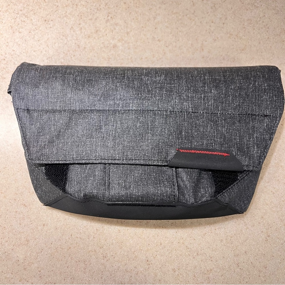 Peak Design Field Pouch Camera and Accessory Bag